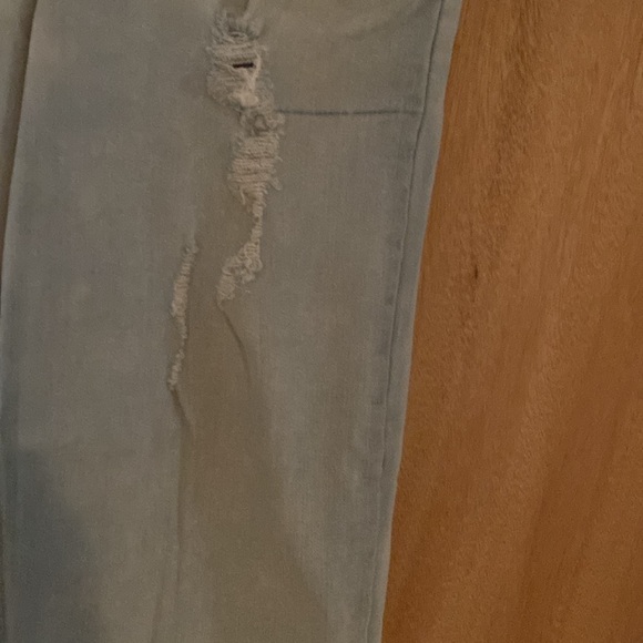 Distressed Indigo Rein Blue jeans - Picture 3 of 8